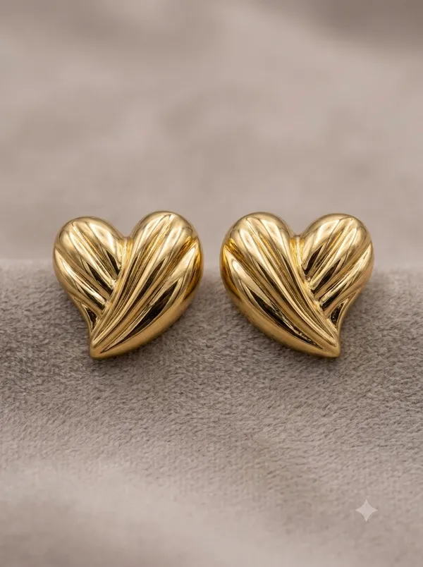 Chunky_Gold_Twisted_Heart_Stud_Earrings_for_Women_|_18K_Gold_Plated_Vintage_Statement_Heart_Earrings