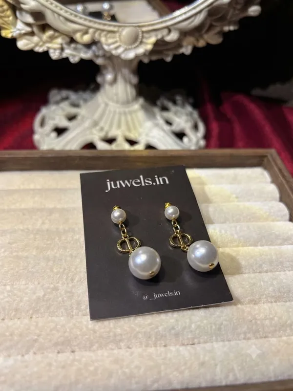 Luxury_Gold-Plated_Double_Pearl_Dangle_Earrings_for_Women_&_Girls_|_Elegant_Vintage_Interlocking_Ring_Drop_Earrings