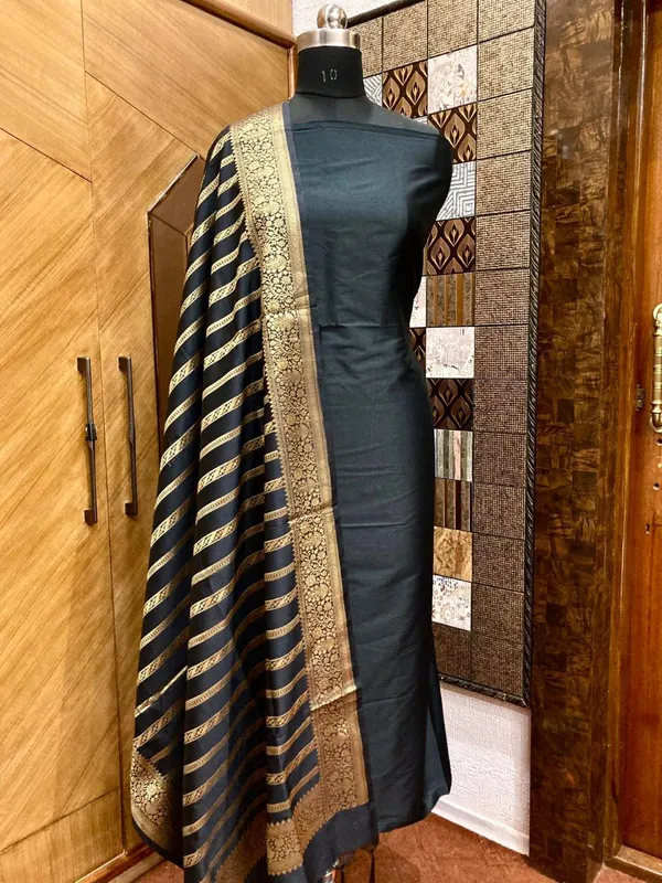 Exclusive_Banarasi_Unstitched_Salwar_kameez_with_Dupatta_banarasi_Suit_Silk_Top_&_Bottom