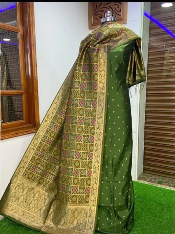 Exclusive_Banarasi_Unstitched_Salwar_kameez_with_Dupatta*___*BANARASI_SUIT*__*TOP-_Kataan_Silk_with_zari_Buta___*DUPATTA-_Kataan_Silk_with_Zari_Jaal_*BOTTOM-*_Silk_plain__*2.50_meter_each*