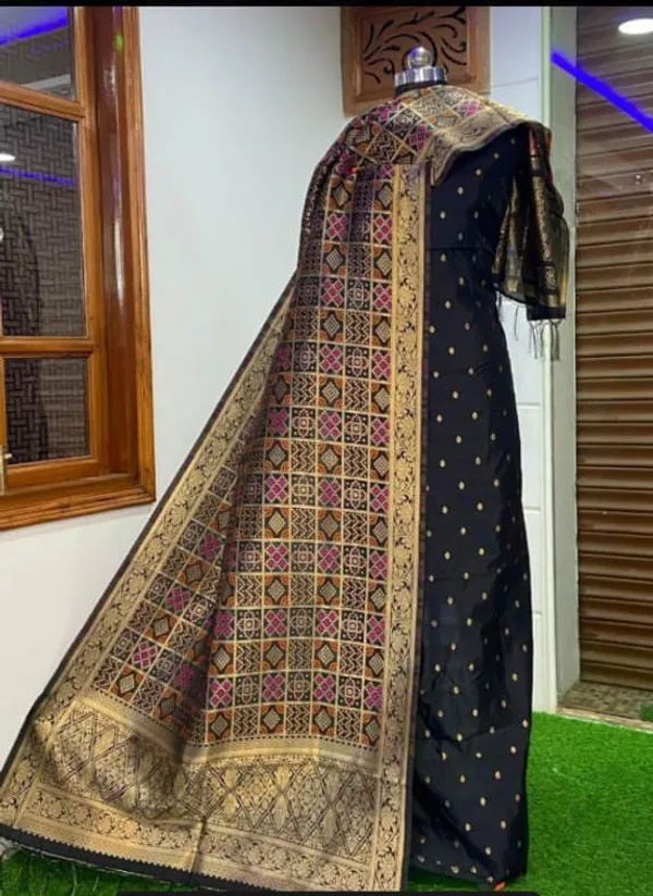 Exclusive_Banarasi_Unstitched_Salwar_kameez_with_Dupatta*___*BANARASI_SUIT*__*TOP-_Kataan_Silk_with_zari_Buta___*DUPATTA-_Kataan_Silk_with_Zari_Jaal_*BOTTOM-*_Silk_plain__*2.50_meter_each*