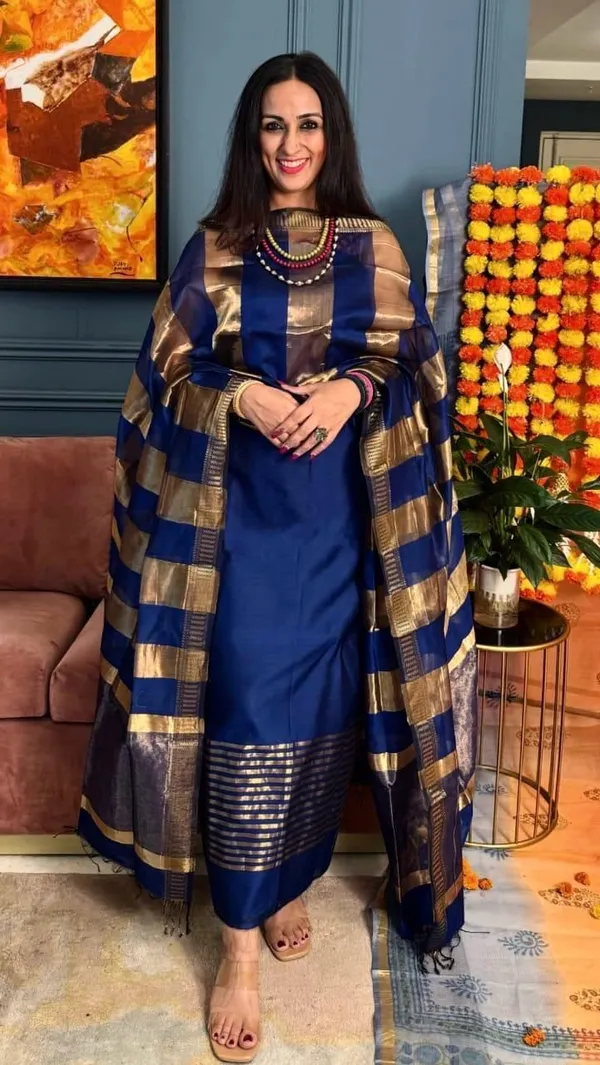 Exclusive_Banarasi_Unstitched_Salwar_kameez_with_Dupatta