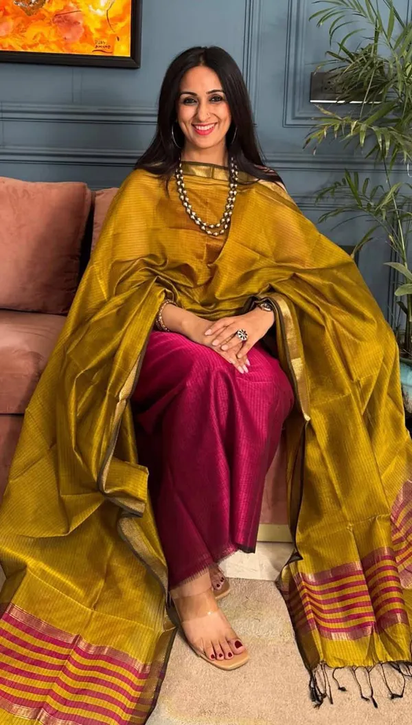 Exclusive_Banarasi_Unstitched_Salwar_kameez_with_Dupatta_BANARASI___SUIT*cotton_____suit_TOP-_cotton__with_s_zari_patta_DUPATTA-__cotton__with_stipe_resham_weaving__cotton_with_embroidery_work_boudar_BOTTOM-___cotton__plain_2.50_meter_each