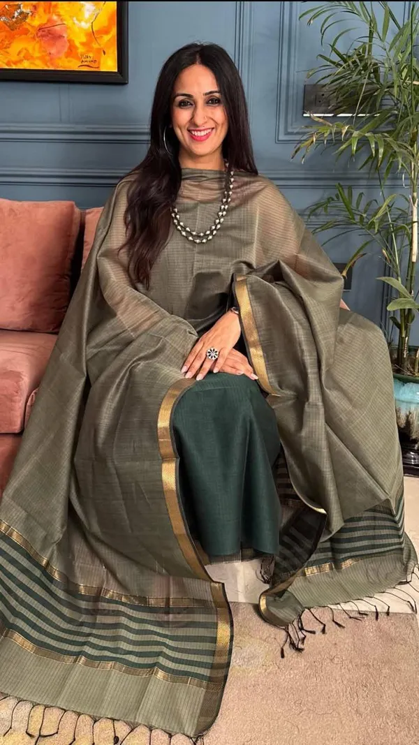 Exclusive_Banarasi_Unstitched_Salwar_kameez_with_Dupatta_BANARASI___SUIT*cotton_____suit_TOP-_cotton__with_s_zari_patta_DUPATTA-__cotton__with_stipe_resham_weaving__cotton_with_embroidery_work_boudar_BOTTOM-___cotton__plain_2.50_meter_each