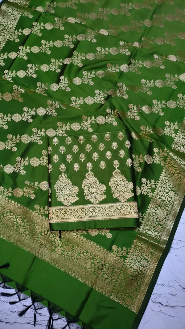 Exclusive_Banarasi_Unstitched_Salwar_kameez_with_Dupatta_BANARASI___SUIT_TOP-___silk_katan_zari_weaving_booti_daman_design_DUPATTA-__katan_silk_zari_weaving__design_Bottom.__Plain_silk_katan_2.50_meter_each