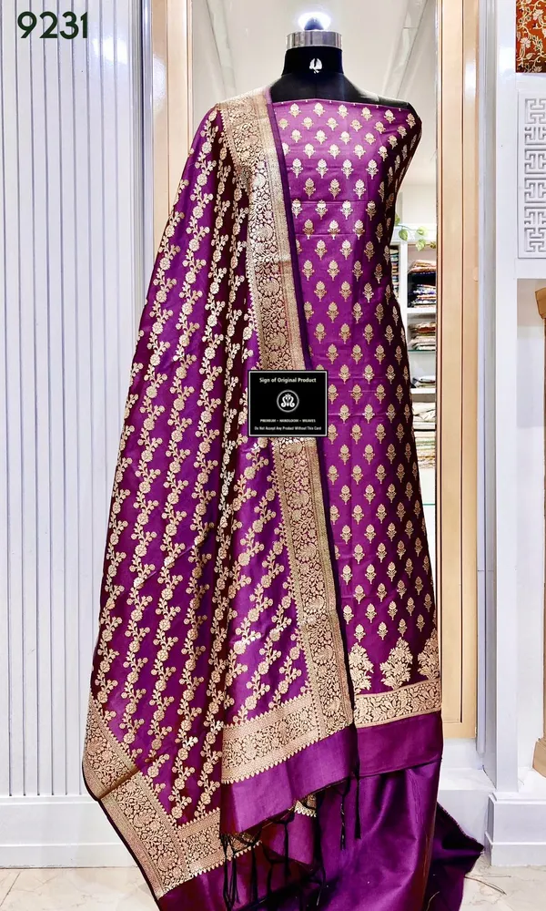 Exclusive_Banarasi_Unstitched_Salwar_kameez_with_Dupatta_BANARASI___SUIT_TOP-___silk_katan_zari_weaving_booti_daman_design_DUPATTA-__katan_silk_zari_weaving__design_Bottom.__Plain_silk_katan_2.50_meter_each