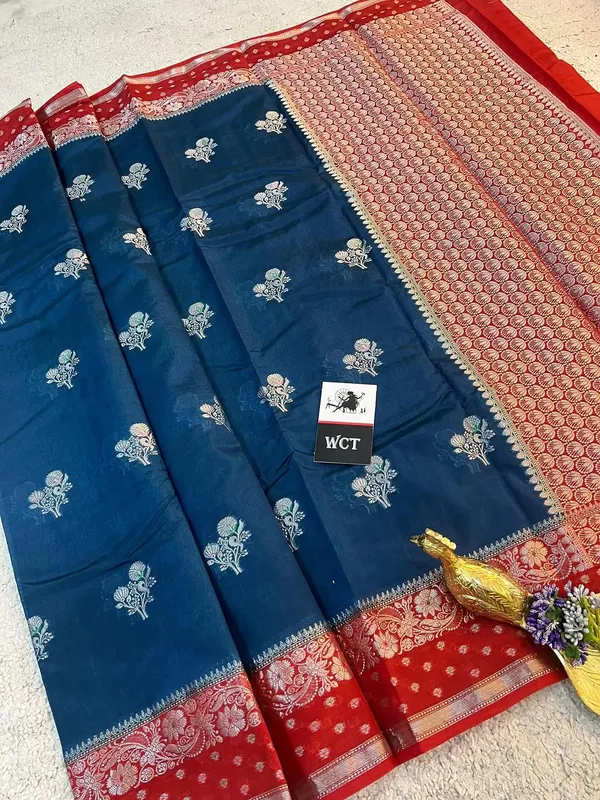 Exclusive_Premium_Banarasi_raw_mango_silk_Saree_with_gold_zari_buta_weaving_&_contrast_Border_Pallu