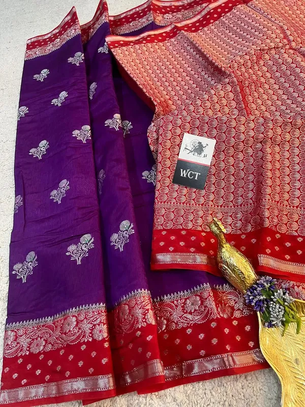 Exclusive_Premium_Banarasi_raw_mango_silk_Saree_with_gold_zari_buta_weaving_&_contrast_Border_Pallu