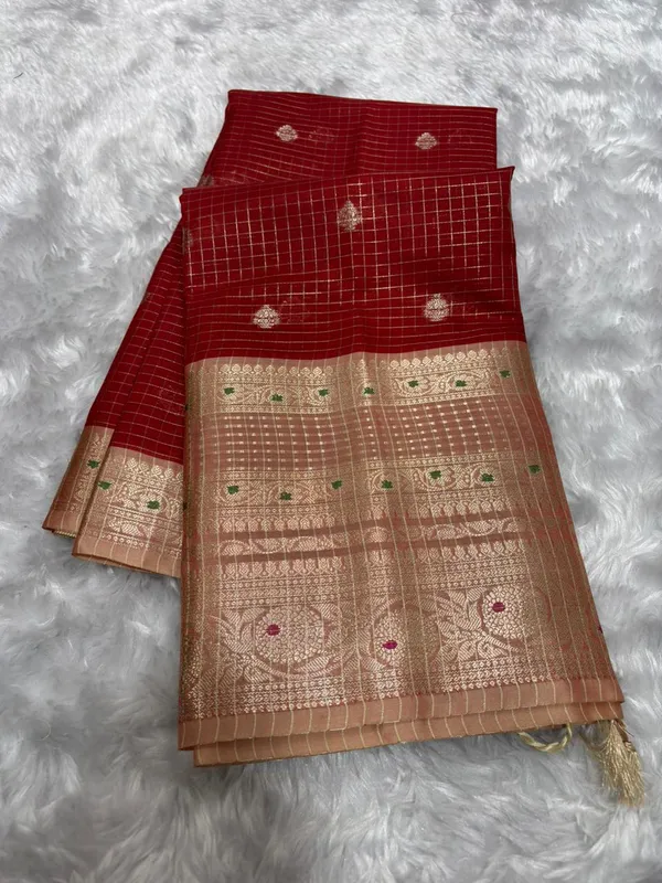 Semi_kataan_silk_Cheks_with_gold_zari_Buti_&_meena_zari_Border_saree