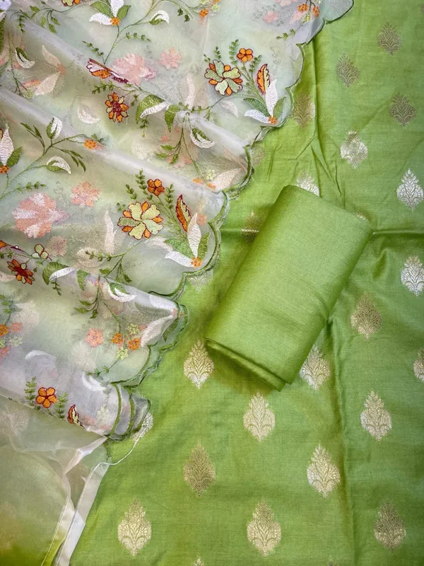 Exclusive_Banarasi_Unstitched_Salwar_kameez_with_Dupatta??*___*BANARASI_SUIT*cotton_suit__*TOP-_cotton_with_zari_Buta___*DUPATTA-_Orgenza_with_Resham_Embrodery__*BOTTOM-*_cotton_plain__*2.50_meter_each*
