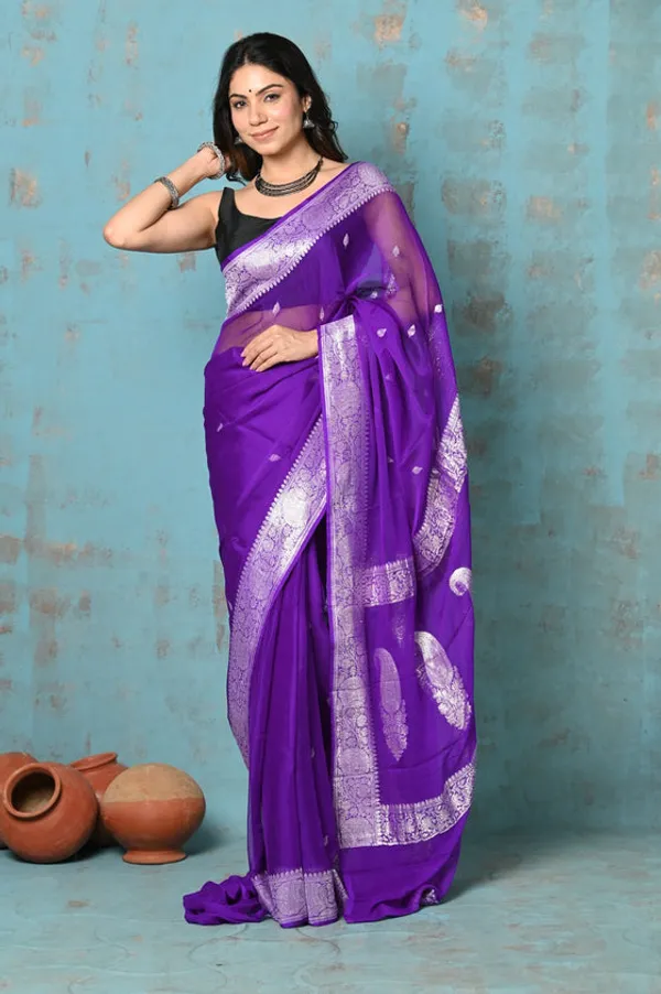 Pure_khaddi_Chiffon_Handloom_Fully_Kadhua__Silver_Zari_Buti_Banarasi_Saree..