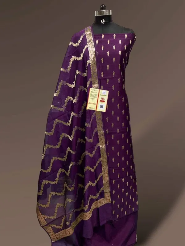 Exclusive_Banarasi_Unstitched_Salwar_kameez_with_Dupatta??*___*BANARASI_SUIT*__*TOP-_Kataan_Silk_with_zari_Buta___*DUPATTA-_Kataan_Silk_with_Zari_Zigzag_*BOTTOM-*_Silk_plain__*2.50_meter_each*