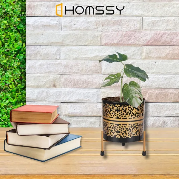 Black_&_Gold_Pot_With_Print_Elegant_Decorative_Planter_|_For_Indoor_And_Outdoor_Use