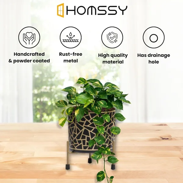 Black_&_Gold_Pot_With_Gold_Print_Elegant_Decorative_Planter_|_For_Indoor_And_Outdoor_Use