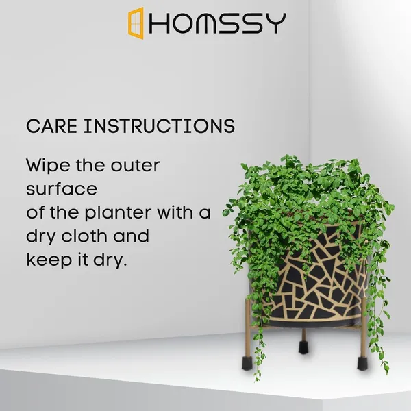 Black_&_Gold_Pot_With_Gold_Print_Elegant_Decorative_Planter_|_For_Indoor_And_Outdoor_Use