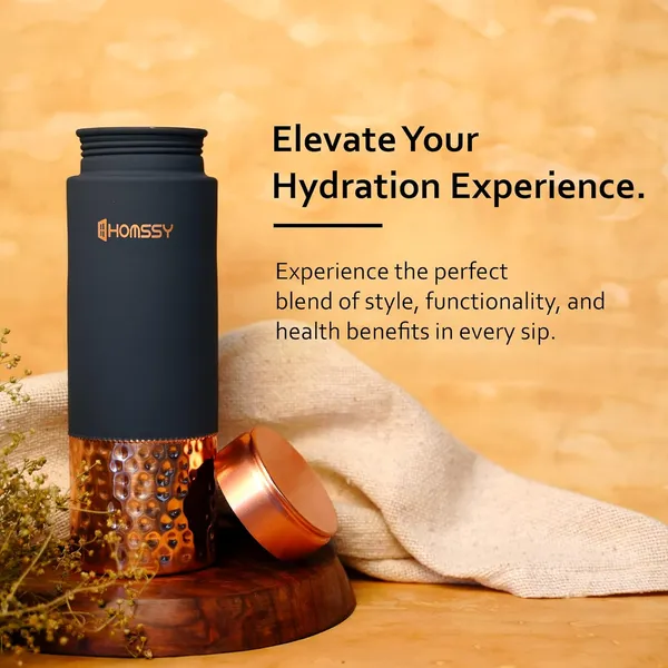 Grey_Hammred_Pure_Copper_With_Leak_Proof_Lid_Premium_Silicone_Coating_Water_Bottle