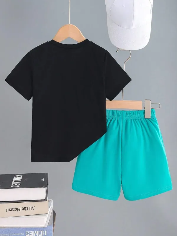 Boys_Stylish_Printed_T-Shirt_with_Contrast_Shorts_Co-ord_Set