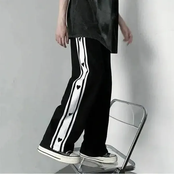 Black_Heart_Stripe_Streetwear_Joggers
