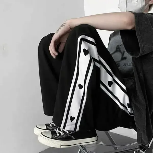 Black_Heart_Stripe_Streetwear_Joggers
