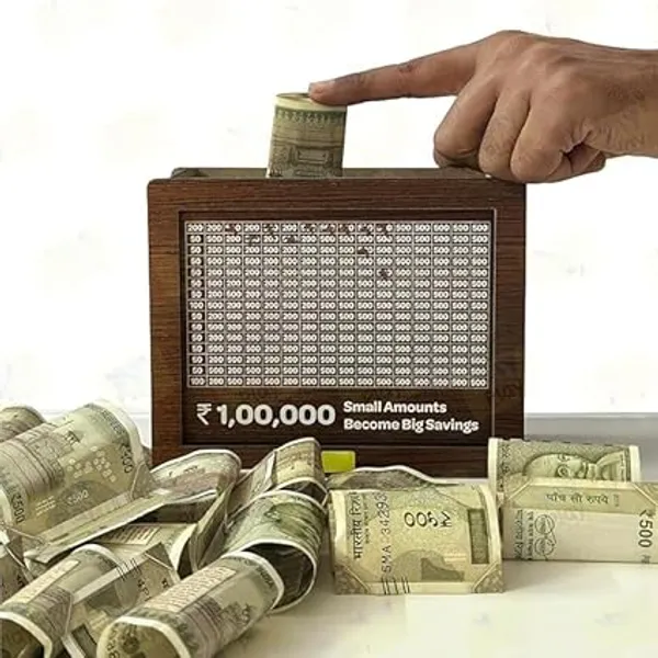 Wooden_Money_Piggy_Bank,_Money_Saving_Box,_Gullak_With_Savings_Chart,_100000_Rupees_Goal_Tracker,_Cash_Collection_Bank_For_Kids_And_Adults