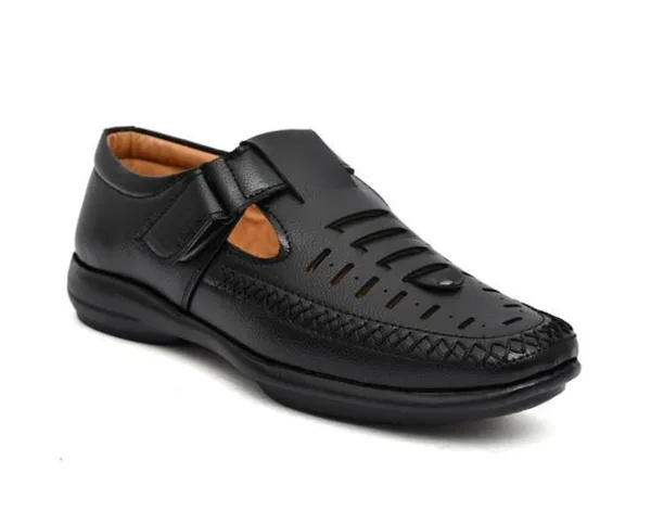Black_Leather_Sandals_For_Men