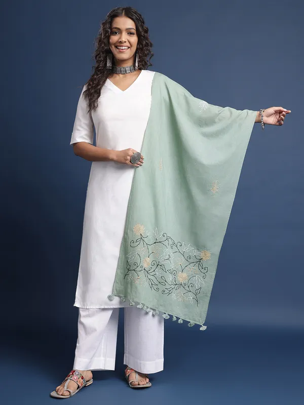 Green_Pure_Cotton_Stoles_For_Women