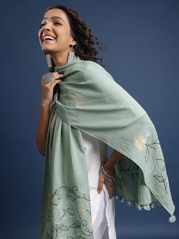 Green_Pure_Cotton_Stoles_For_Women