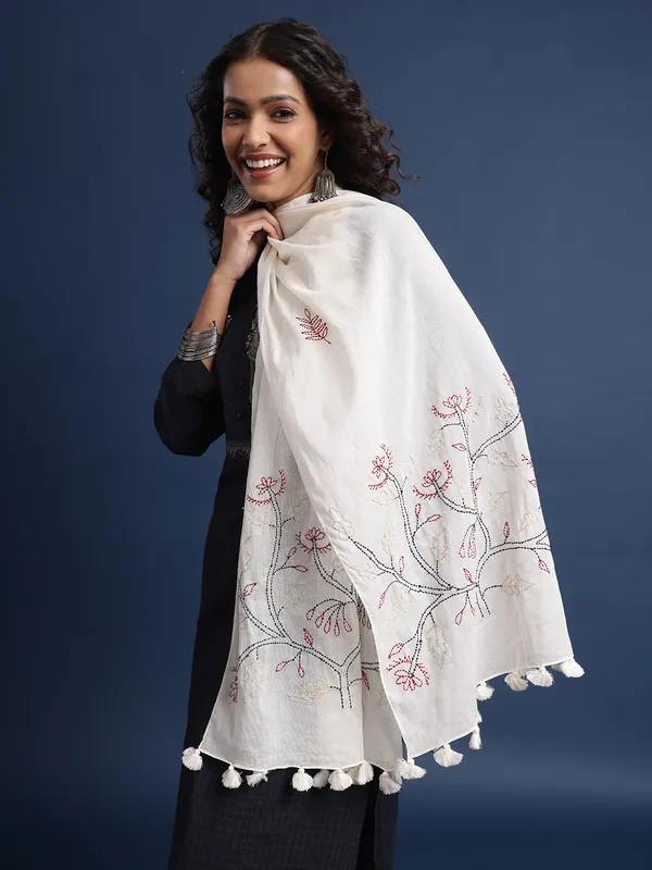 Off_White_Pure_Cotton_Stoles_For_Women