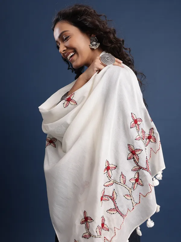 Off_White_Pure_Cotton_Stoles_For_Women