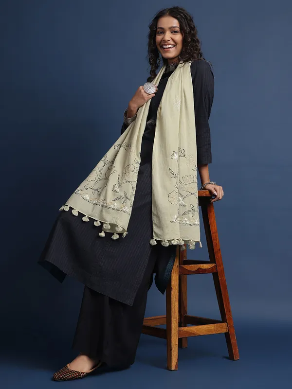Green_Pure_Cotton_Stoles_For_Women