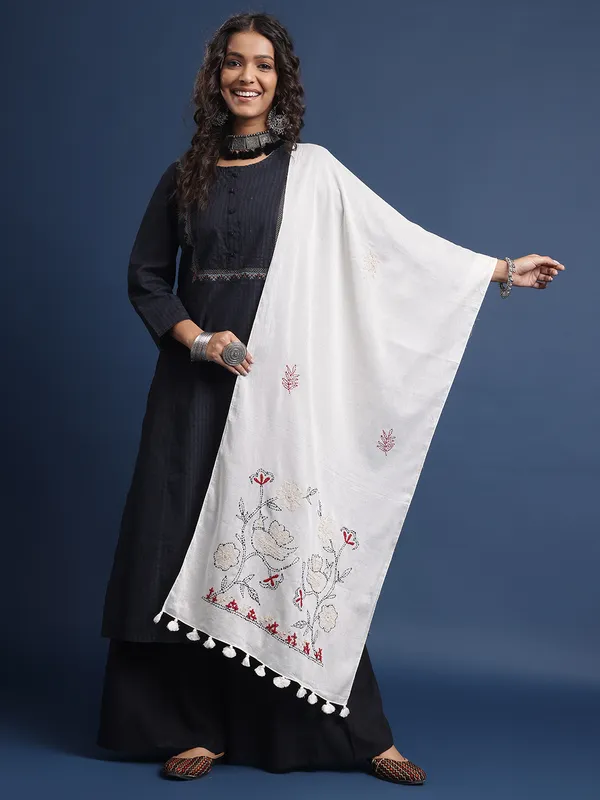 Off_White_Pure_Cotton_Stoles_For_Women