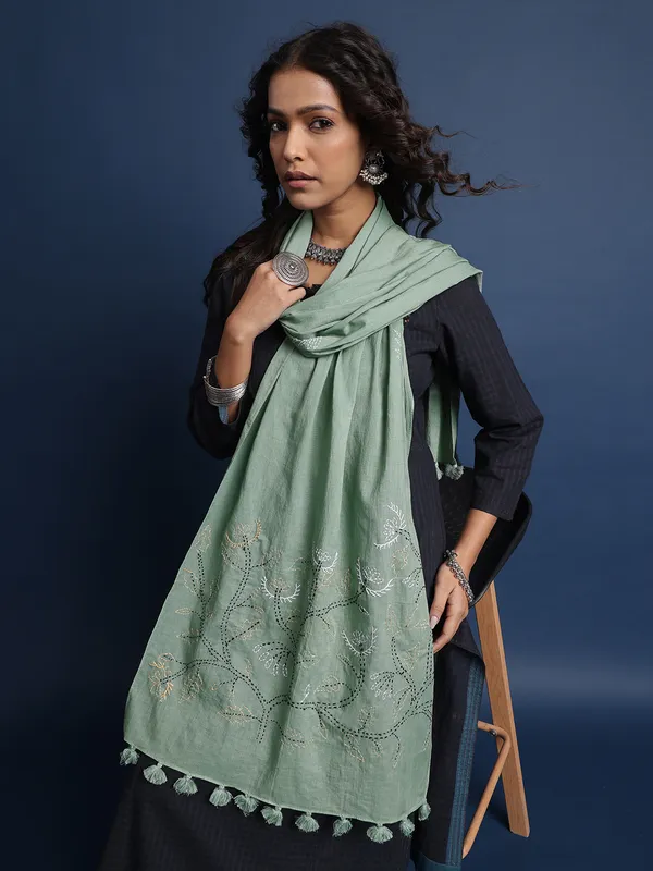 Green_Pure_Cotton_Stoles_For_Women