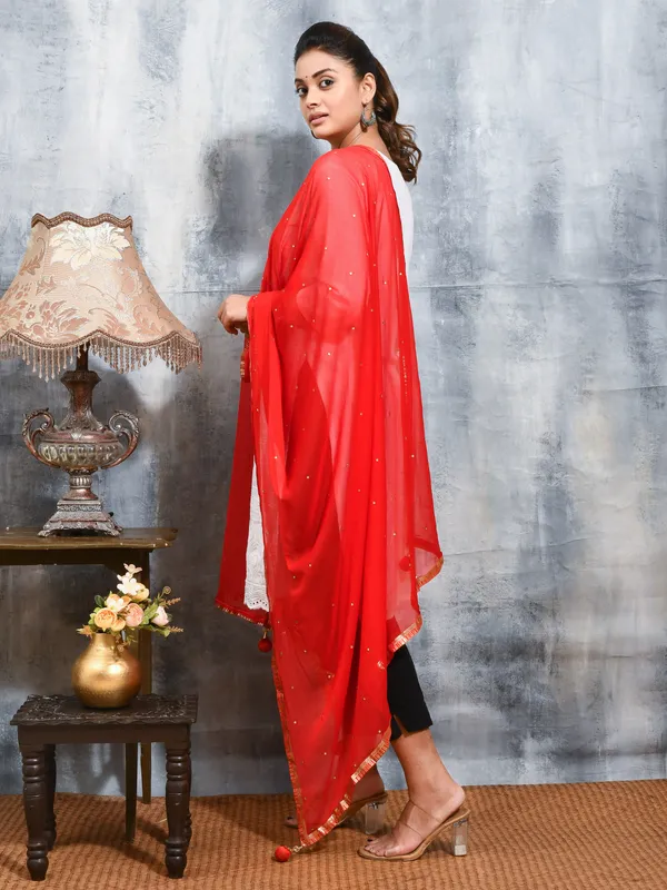 Red_colour_Chiffon_Dupatta_for_Women