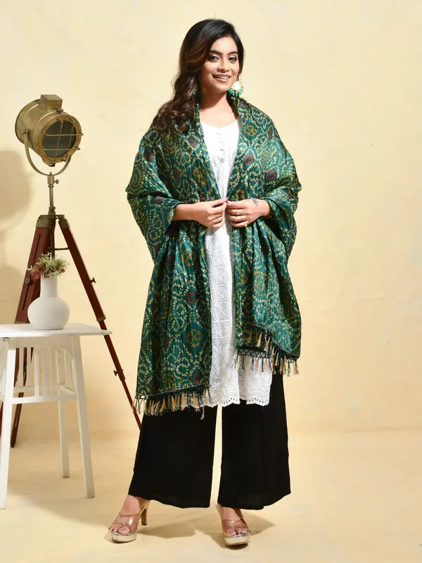 Green_colour_Silk_Blend_Dupatta_for_Women