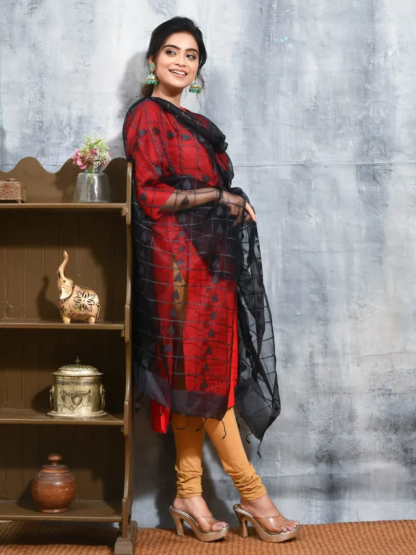 Black_colour_Organza_Dupatta_for_Women