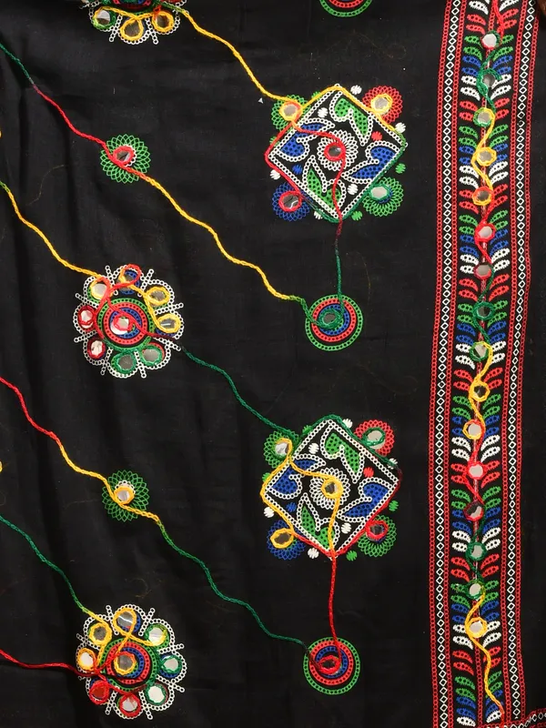 Black_colour_Cotton_Dupatta_for_Women