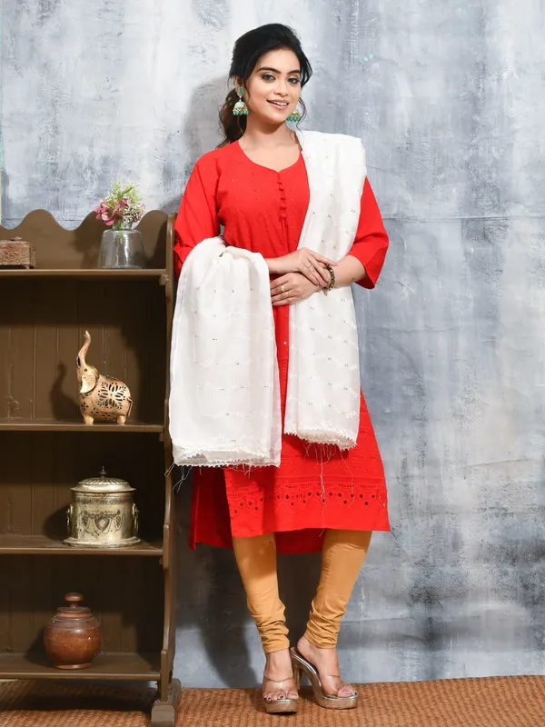 White_colour_Silk_Blend_Dupatta_for_Women