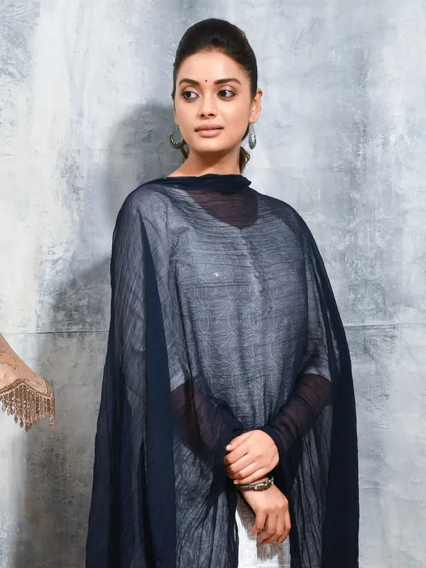 Black_colour_Chiffon_Dupatta_for_Women