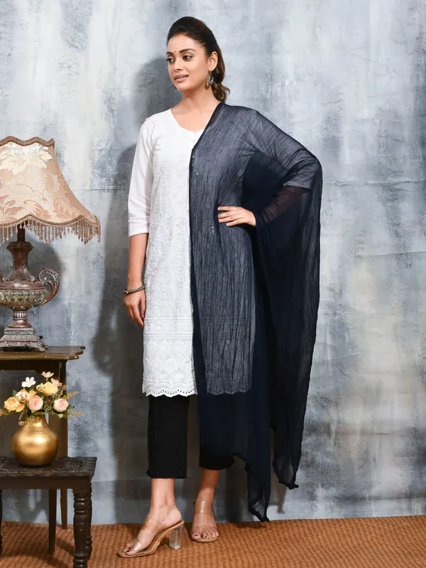 Black_colour_Chiffon_Dupatta_for_Women