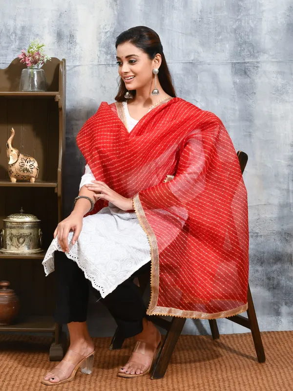 Red_colour_Silk_Blend_Dupatta_for_Women