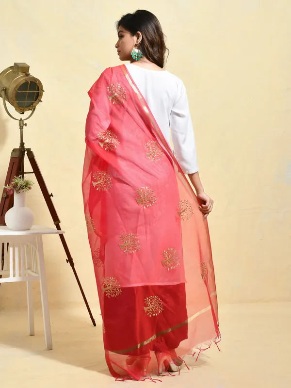 Red_colour_Silk_Blend_Dupatta_for_Women