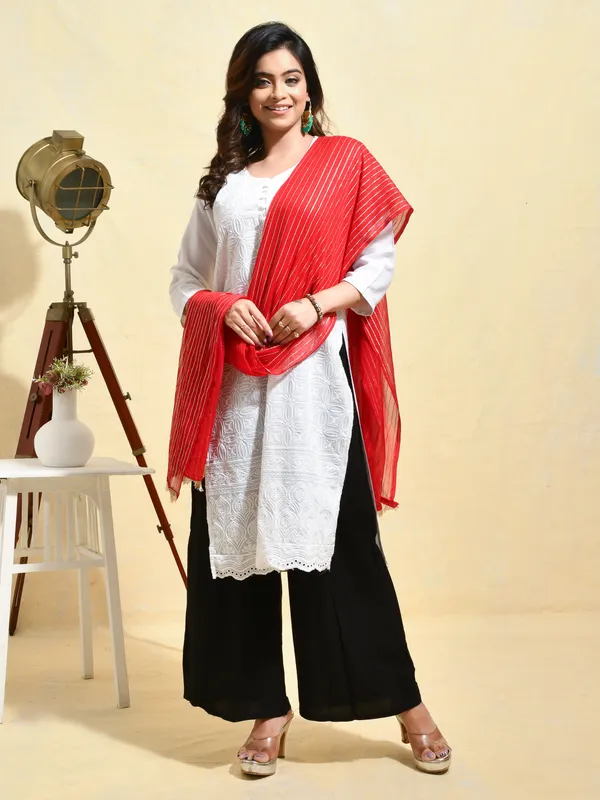 Red_colour_Chiffon_Dupatta_for_Women