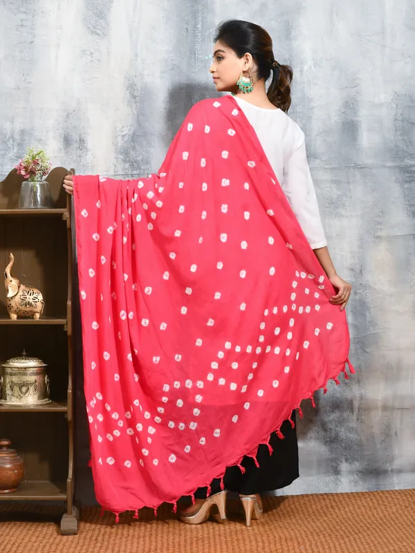 Pink_colour_Cotton_Dupatta_for_Women