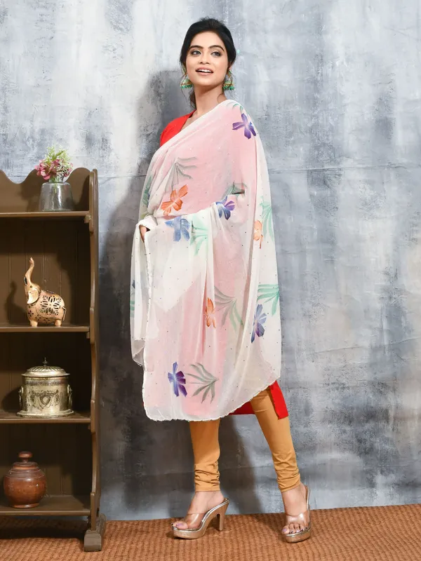 White_colour_Georgette_Dupatta_for_Women