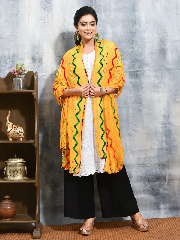 Yellow_colour_Chiffon_Dupatta_for_Women