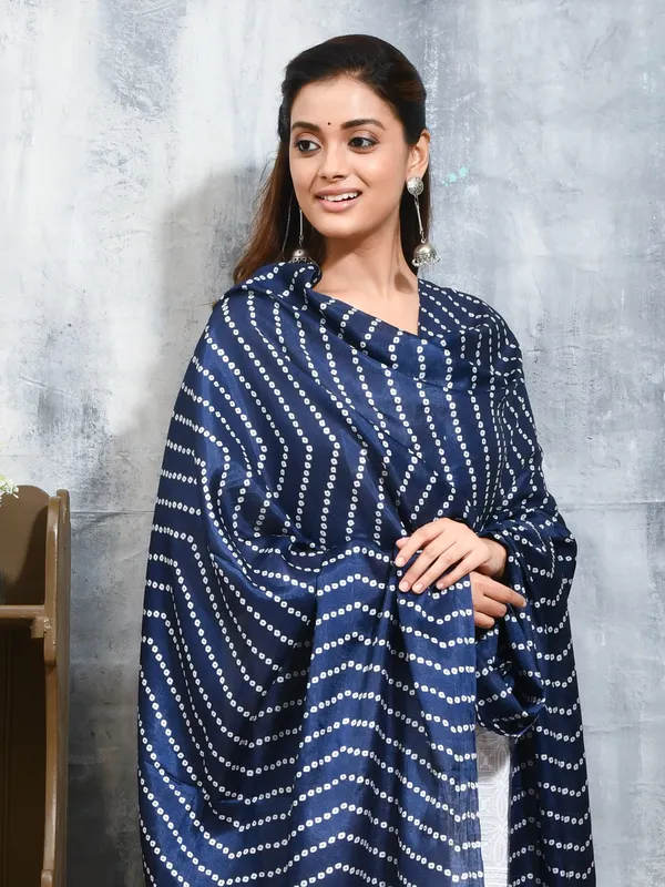 Blue_colour_Silk_Blend_Dupatta_for_Women
