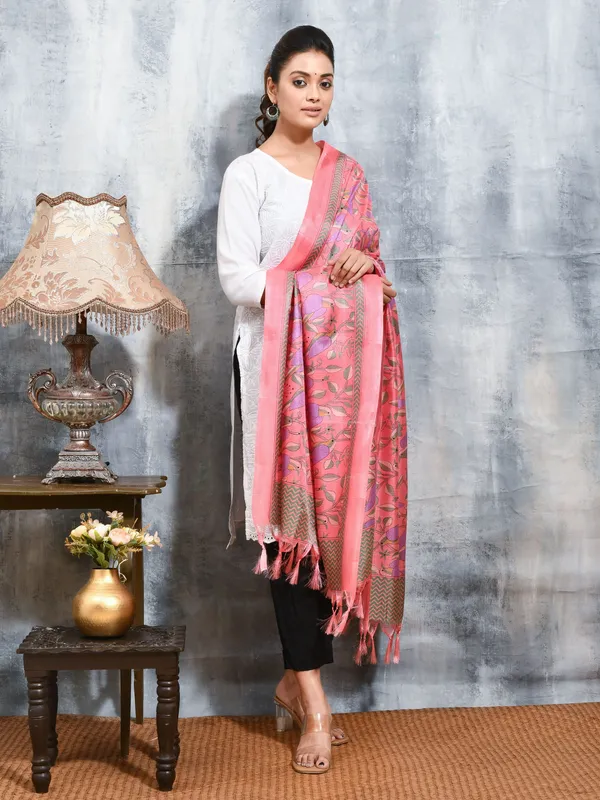 Pink_colour_Silk_Blend_Dupatta_for_Women
