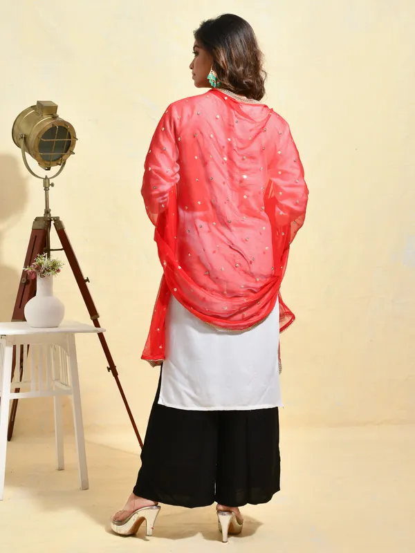 Red_colour_Chiffon_Dupatta_for_Women