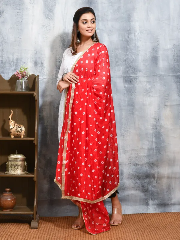 Red_colour_Satin_Dupatta_for_Women
