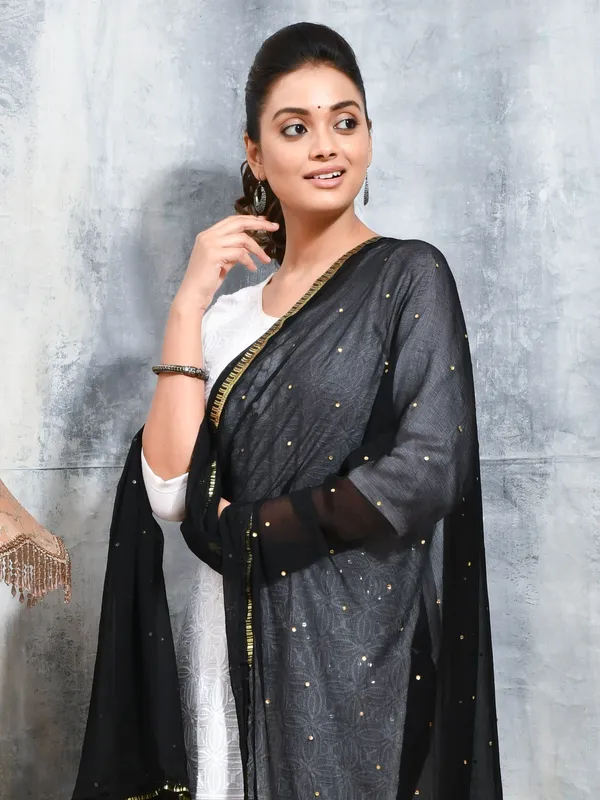 Black_colour_Chiffon_Dupatta_for_Women